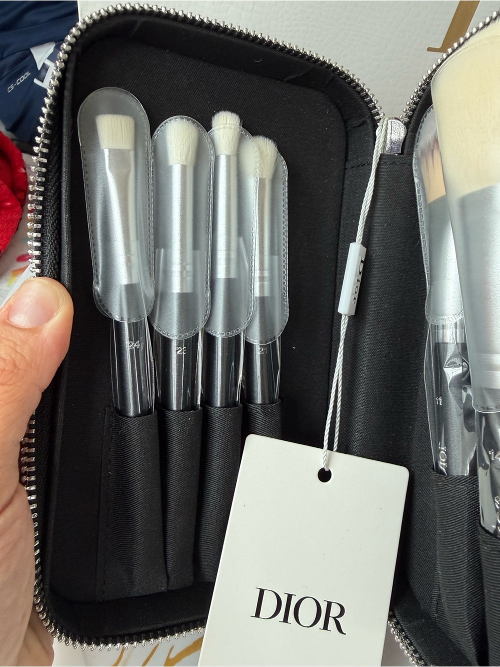 Dior Makeup Brush Set in Case and Box new - Picture 4 of 7
